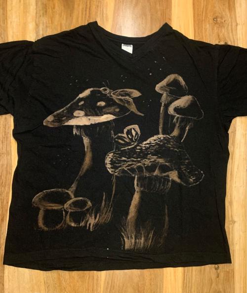 images/posts/shirt-met-paddenstoelen.jpg